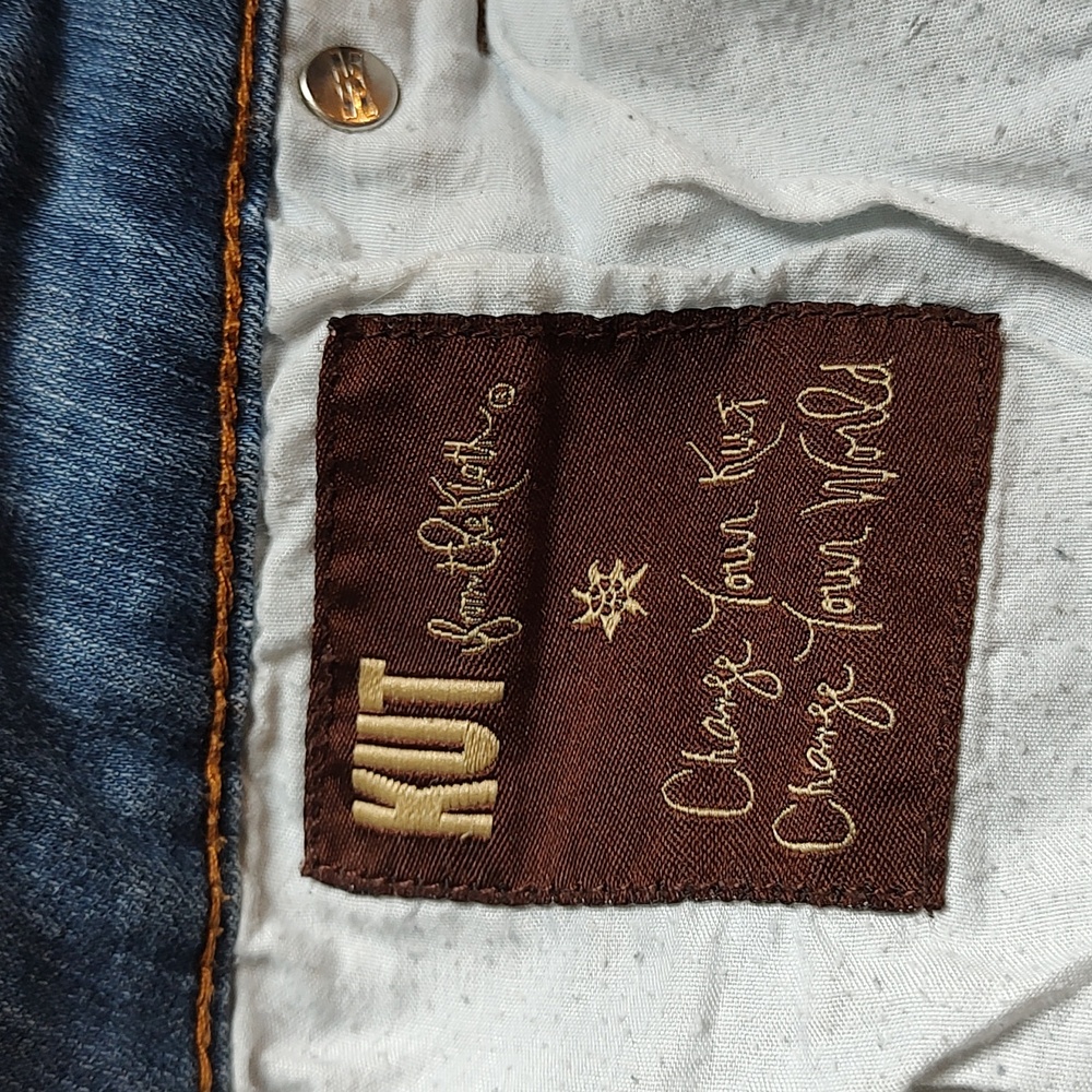 Jeans - Picture 9 of 9